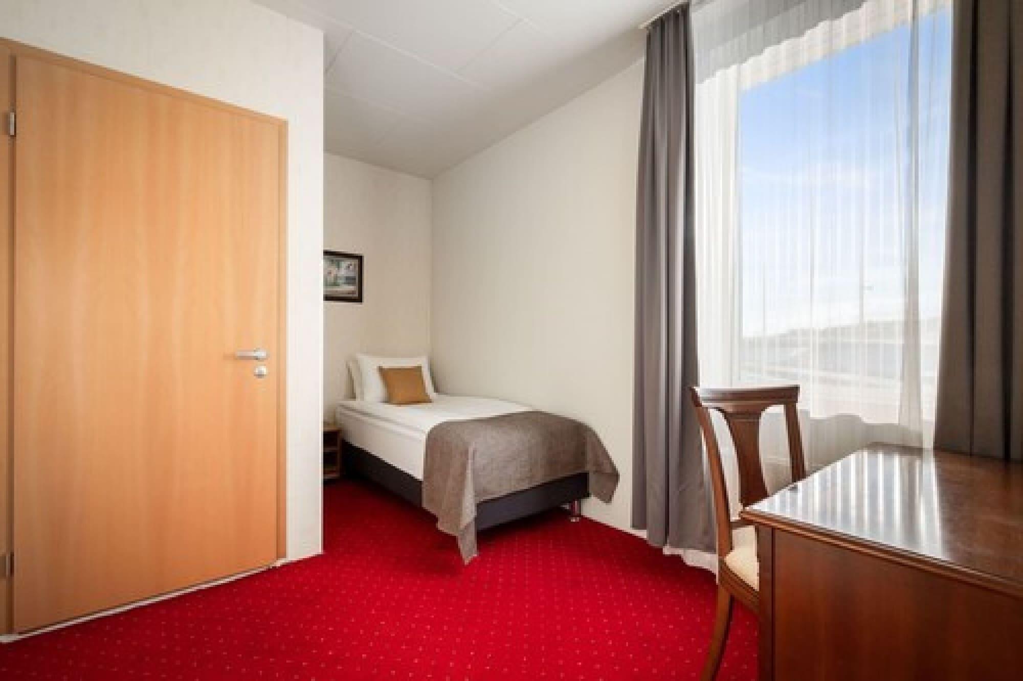 Hotel Smári Kópavogur Buitenkant foto