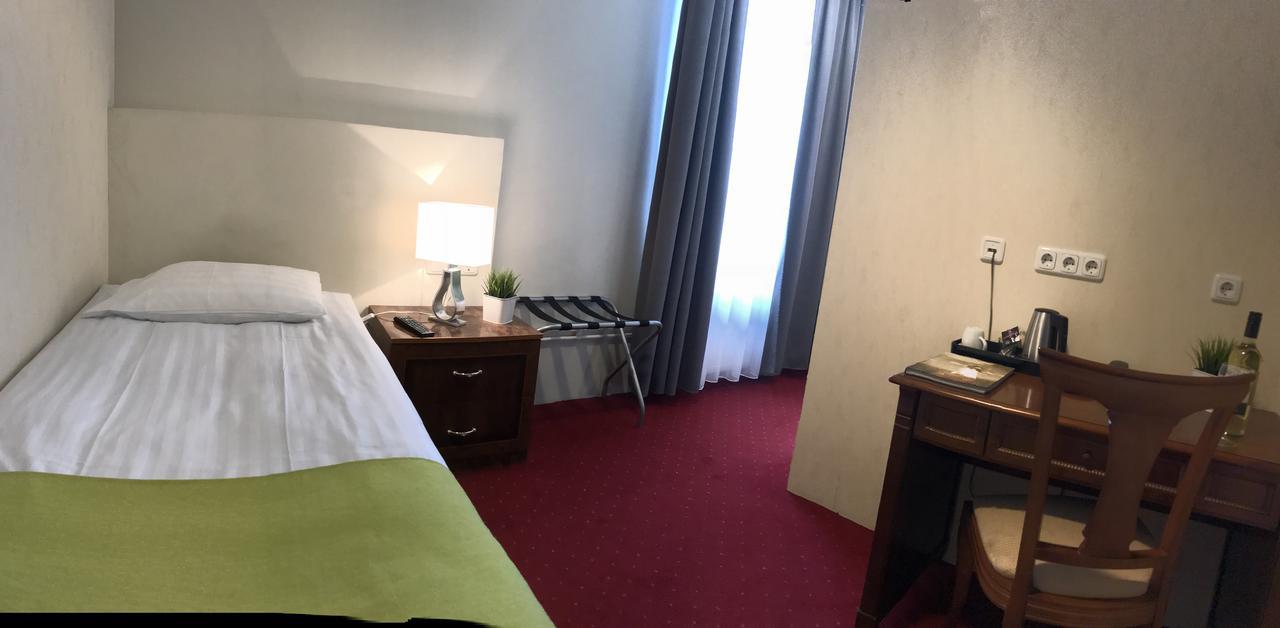 Hotel Smári Kópavogur Buitenkant foto