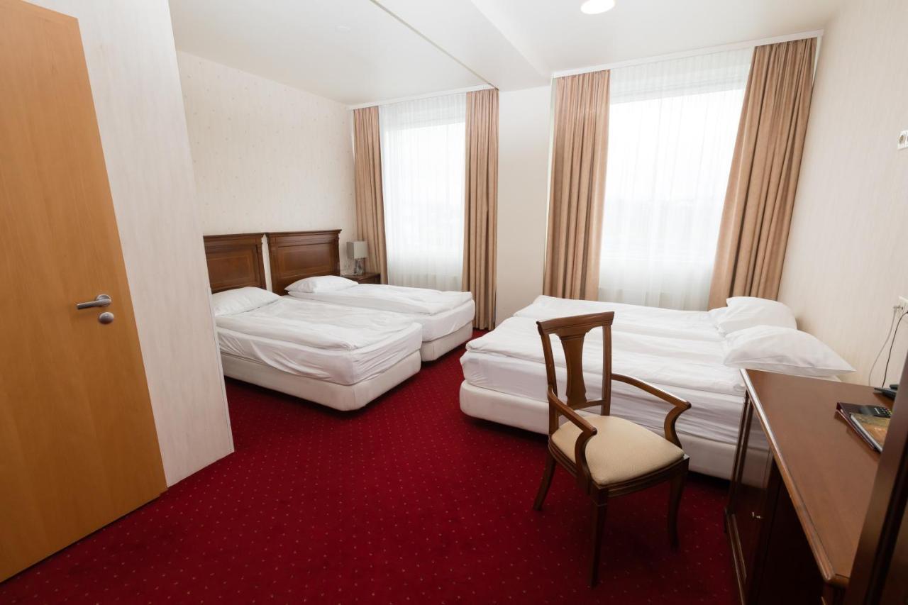 Hotel Smári Kópavogur Buitenkant foto