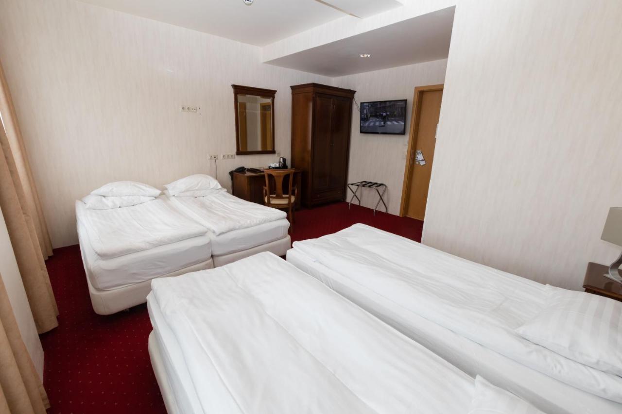 Hotel Smári Kópavogur Buitenkant foto